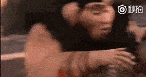 人类史上的第一张自拍照片~