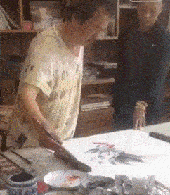 我曹！纸上有电