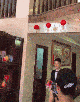 看新郎从容不迫的步伐我就知道事情不简单