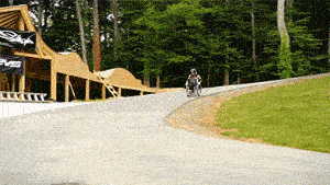 身残志坚让我感动!最终结尾让人放心!