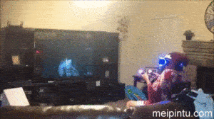 目前VR最大的乐趣是看别人玩。