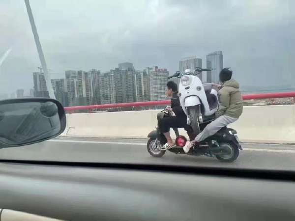 紧急送生病的电动车去维修