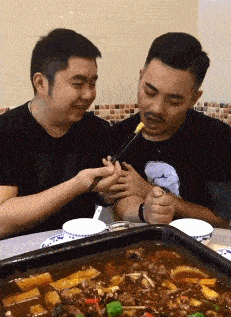 哎呦喂，昨天的饭都要吐了