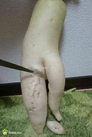 心情不好，你就可以爬上姑娘床摸姑娘，姑娘心情不好，能给你剪掉嘛