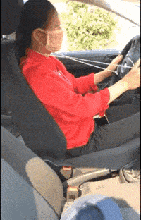 我擦了擦额头上的汗,好险啊