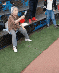 大妈才是真正的深藏不露啊，你以为她们就只会跳广场舞吗！