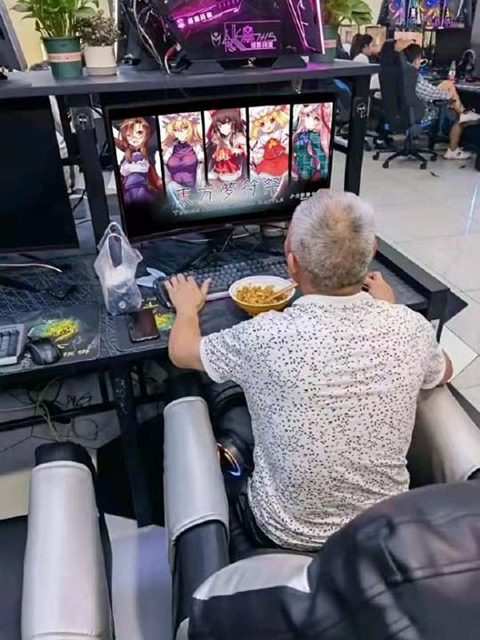 入职一年的程序员小王