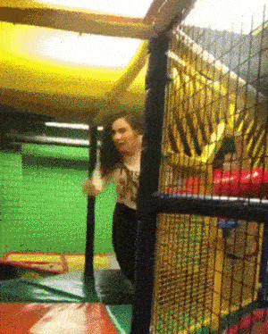 就知道拍拍拍，连个孩子都不如