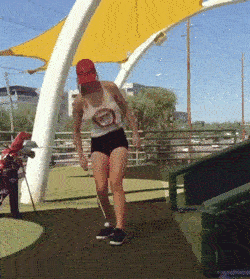 姑娘别灰心 都是胸的错！