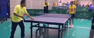 那个不懂乒乓球的胖子开局就使阴招