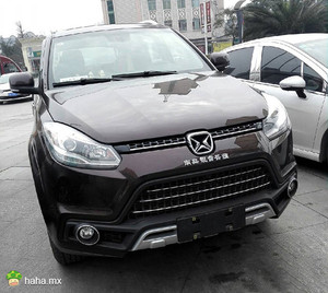 上车之前怎么也得在车头拜一拜