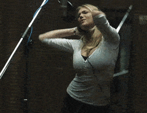 itch是痒的意思~ 那么bitch……