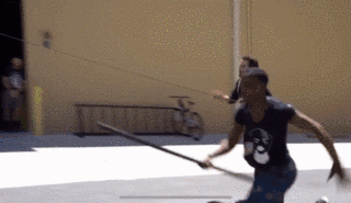 像极了平民玩家与氪金大佬的区别！