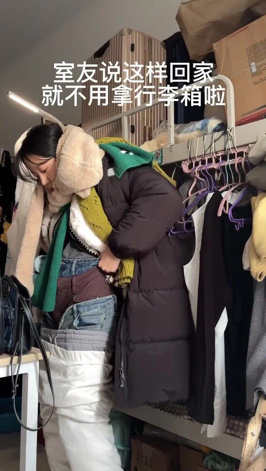 后来，新闻报道有学生冬天中暑了，医生都没有头绪