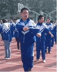 同学全场估计就让你做的最好了,动感十足啊
