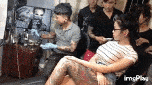 纹身大姐，你凶炸了！