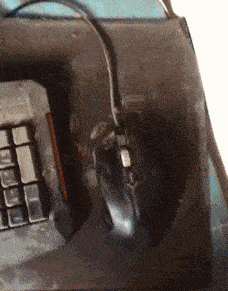 哥们，你的电脑有多久没擦过了？这么脏