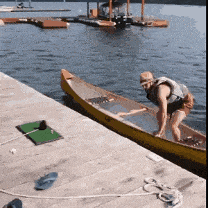 看第一遍还以为是跳狗冲过去了