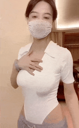 是上衣长了?还是下裤短了?