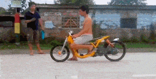 你们先玩我妈喊我回家吃饭了