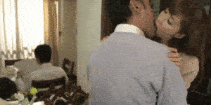 爱情的到来总是无法抵挡住!