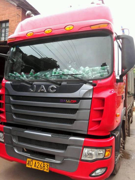 卡车司机兼职收废品