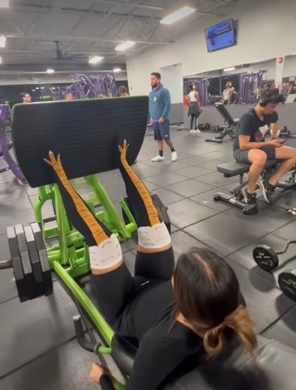 黑色真的显瘦唉…