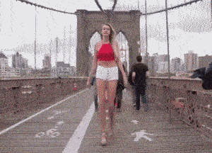 这姑娘能找到男友吗？真替她担心