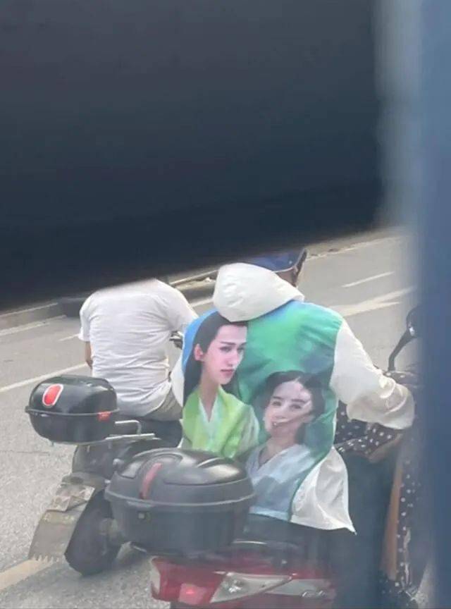 怎么会有这种衣服啊