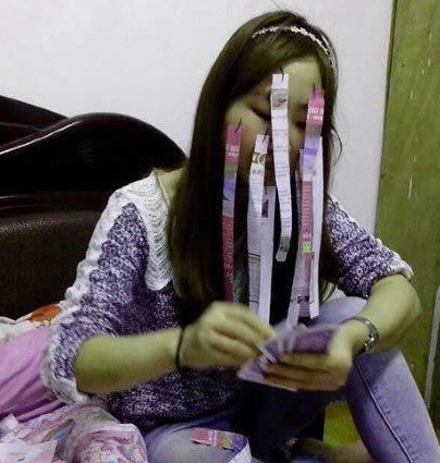 妹子输的连妈妈都不认识了