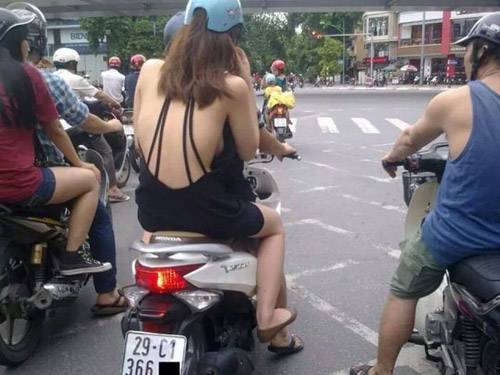 夏天来了，好性感的露背装