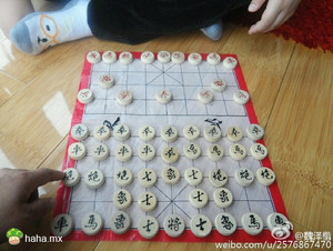 外甥要吃汉堡,我说行啊,下赢我我就给你买