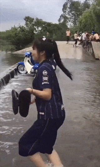 一顿操作猛如虎,结果摔成二百五