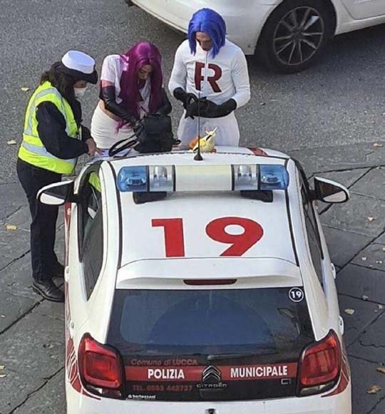 贯彻爱与真实的邪恶，可爱又迷人的反派角色