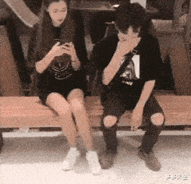 阿姨，不是我抱怨你，刚才你为啥不躲一下啊！