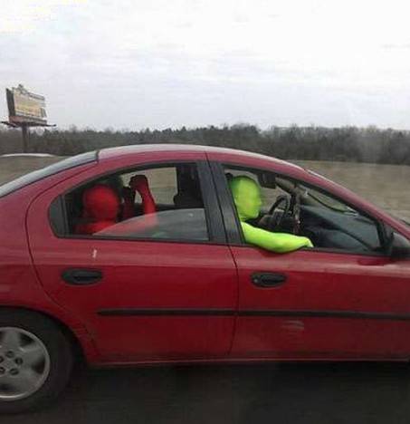 早上高速路上看到的一幕