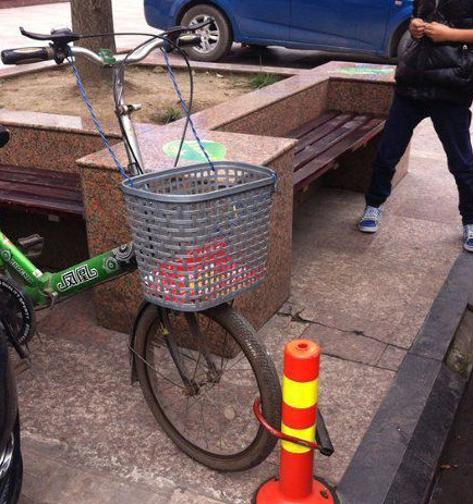 亲,你这是侮辱小偷的智商吗?